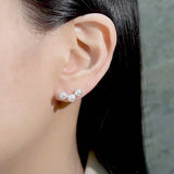 甜心珍珠耳環實戴近拍照