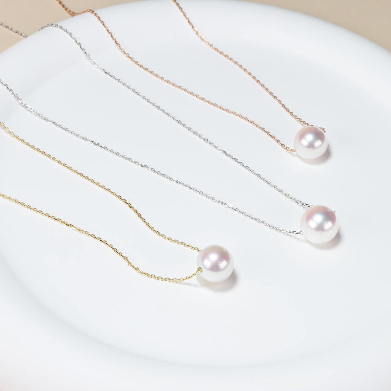 18K黃、18K白、18K玫瑰金 初衷珍珠項鍊近拍特寫照